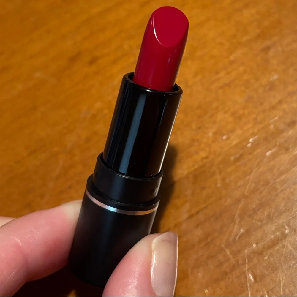 Makeup Forever Matte Lipstick